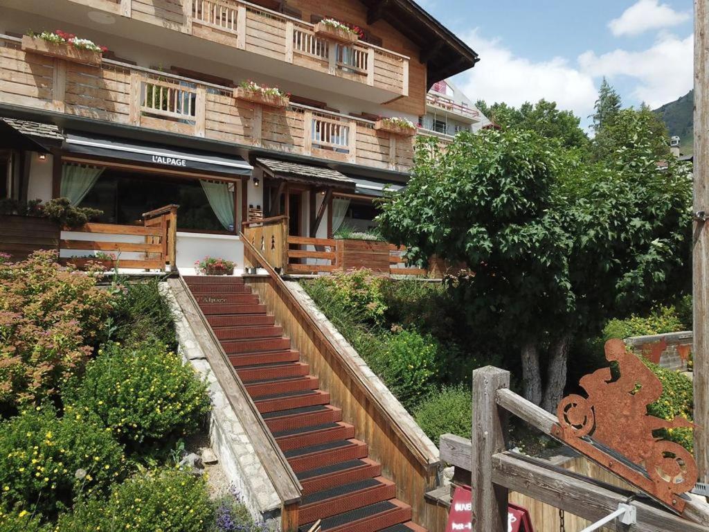 L'Alpage Hotel เลอกรองด์บอร์นอง ภายนอก รูปภาพ