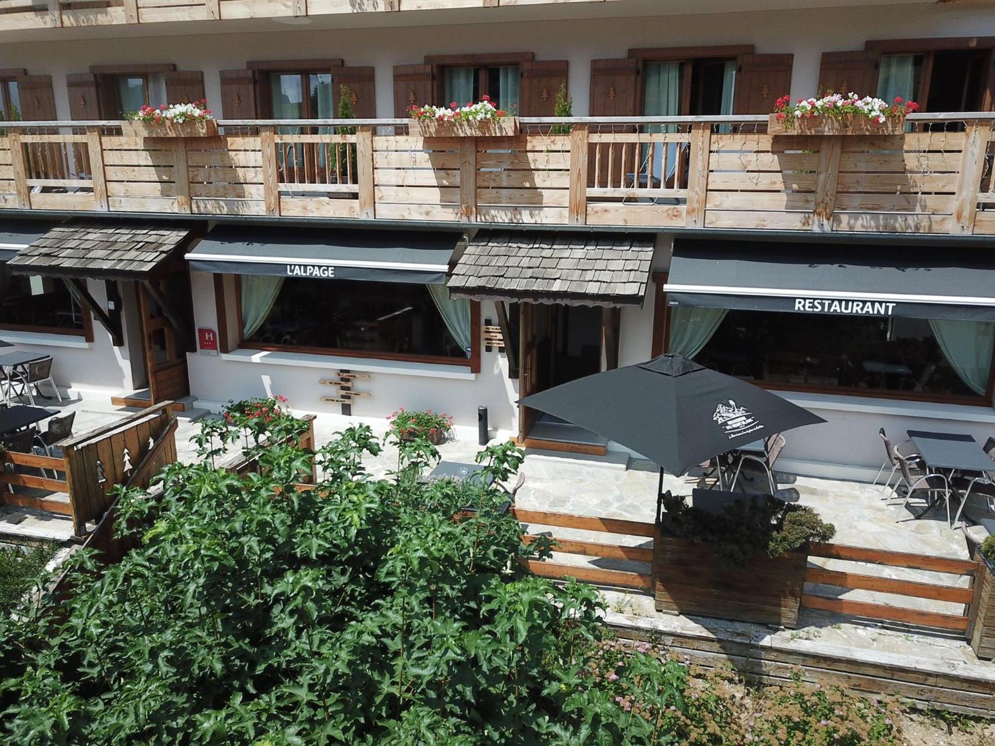 L'Alpage Hotel เลอกรองด์บอร์นอง ภายนอก รูปภาพ