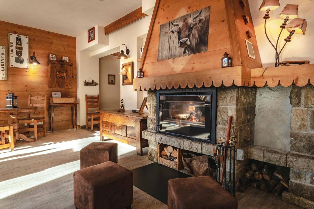 L'Alpage Hotel เลอกรองด์บอร์นอง ภายนอก รูปภาพ